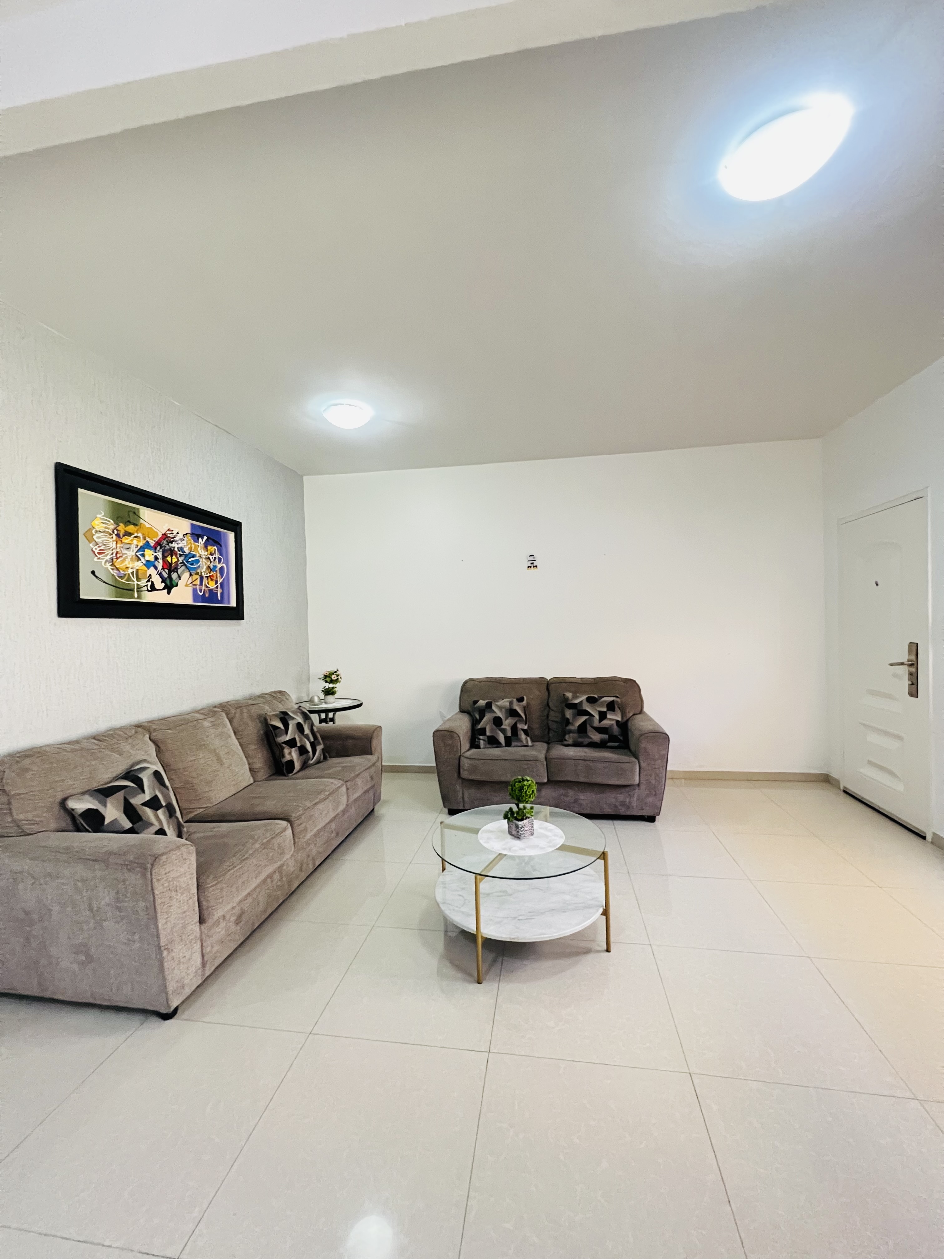 Townhouse en Venta  Av. Centurión Nueva Barcelona Resd. Villas de Lourdes